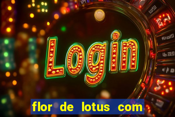 flor de lotus com lua tatuagem